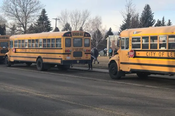 lethbridge_buses.jpg