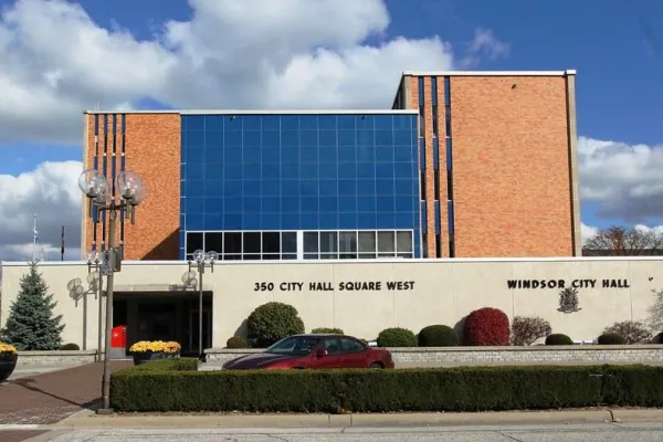 windsor_city_hall.jpg