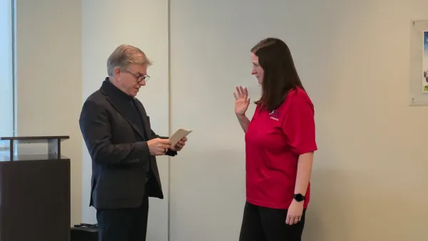 ATU Canada IVP Manny Sforza swears in Western Rep Crystal Hanley